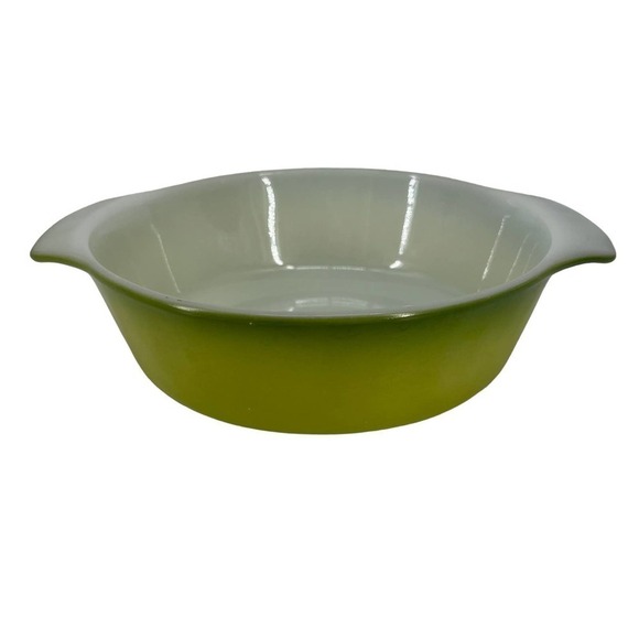 Vintage Fire King 1 Quart Casserole Dish Solid Avocado Green Milk Glass - Picture 1 of 7